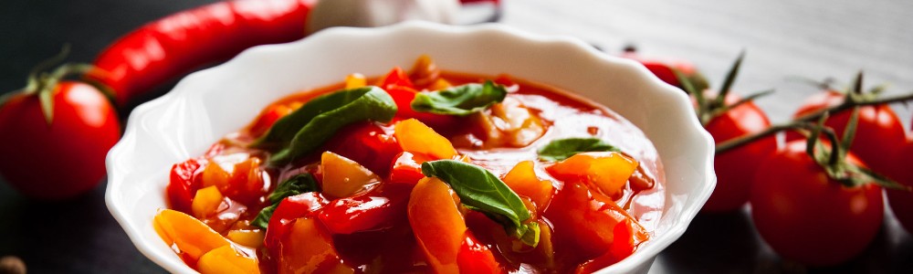 gulasz ziemniaczano-pomidorowy na obiad