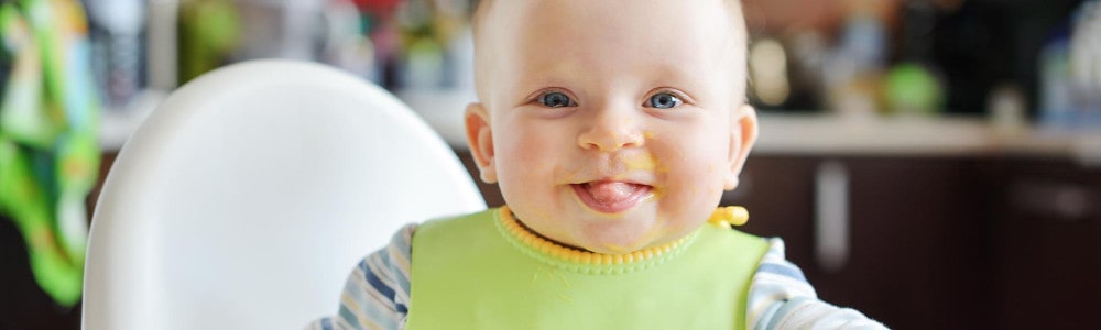 Jak wprowadzić produkty stałe do diety dziecka z PKU?
