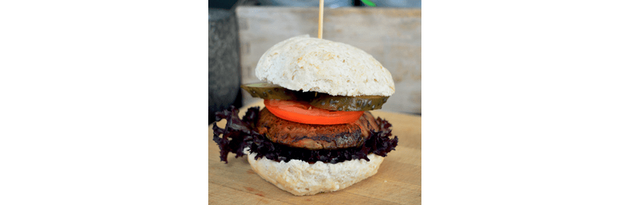 burger z pieczarką portobello i sosem bbq