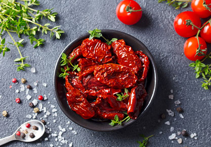 przepis na tatar z suszonych pomidorow