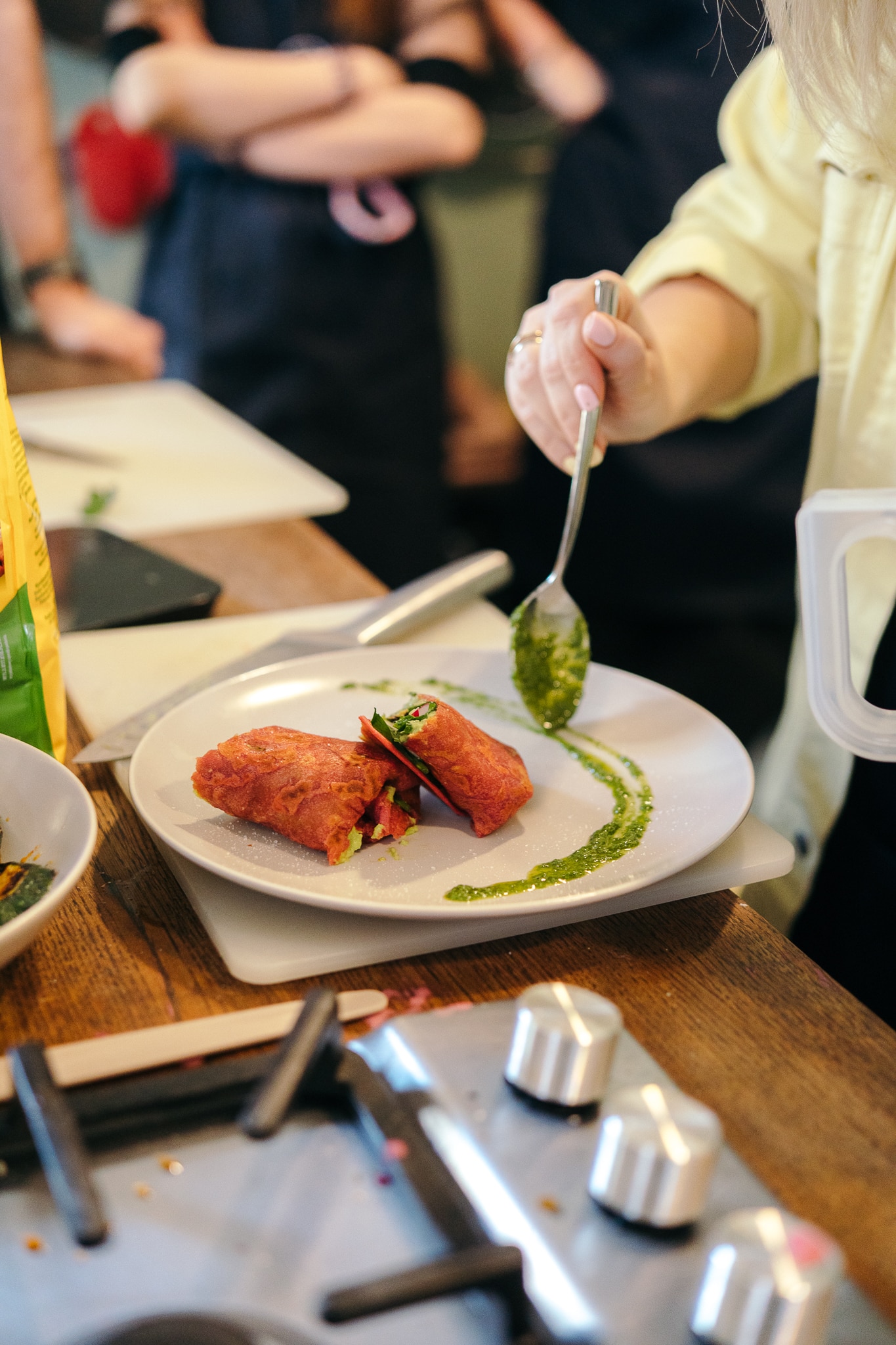 NALEŚNIKI Z SOSEM Z GUACAMOLE